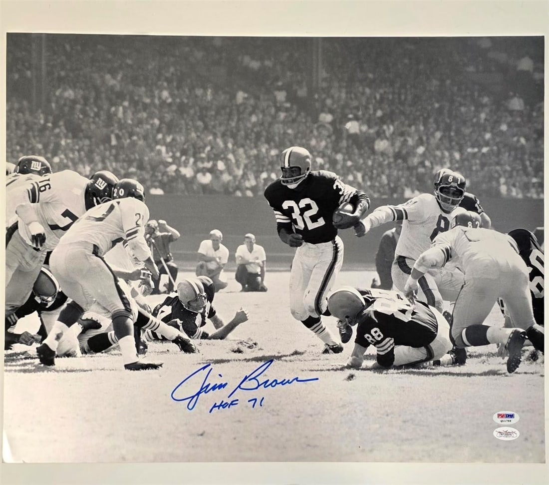 Jim Brown autographed Cleveland Browns 16x20 photo HOF 71 JSA: Jim Brown autographed Cleveland Browns 16x20 photo HOF 71 JSA This 16x20 photo features Jim Brown's autograph along with the inscription "HOF 71." The item is authenticated by James Spence Authenticat
