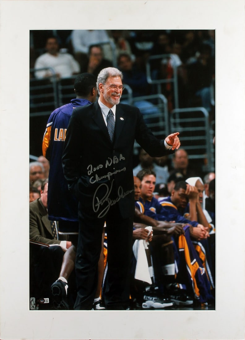Phil Jackson Signed 20x30 Matted Photo Lakers 2000 NBA Champions Beckett COA: Phil Jackson Signed 20x30 Matted Photo Lakers 2000 NBA Champions Beckett COA This is an original matted 20x30 photo signed by Phil Jackson, commemorating the Los Angeles Lakers' 2000 NBA Championship.