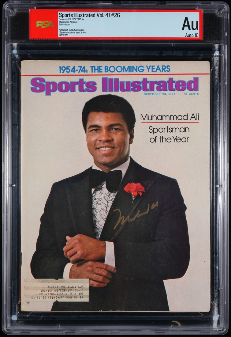 1974 Sports Illustrated Magazine Signed by Muhammad Ali PSA DNA Auto 10: 1974 Sports Illustrated Magazine Signed by Muhammad Ali PSA DNA Auto 10 This is an original 1974 Sports Illustrated magazine featuring a bold signature from Muhammad Ali. The magazine has been officia
