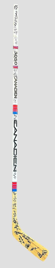 1992 USA Mens Hockey Team autographed stick JSA LOA 28 signatures: 1992 USA Mens Hockey Team autographed stick JSA LOA 28 signatures This is an original hockey stick signed by 28 members of the 1992 USA Men's Hockey Team. Notable signatures include Keith Tkachuk, Ted
