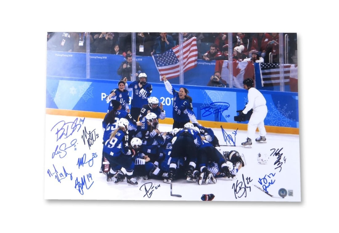 Beckett authenticated Team USA womens hockey signed 12x18 photo: Beckett authenticated Team USA womens hockey signed 12x18 photo This is an original 12x18-inch photo signed by multiple members of the 2018 Team USA Women's Hockey team, including Meghan Duggan, Brian