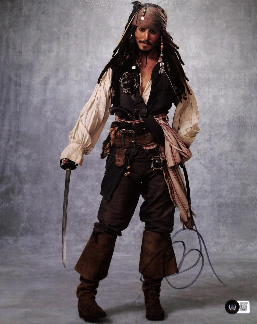 Beckett Authenticated Johnny Depp autographed 11x14 Captain Jack Sparrow photo (1 of 1)