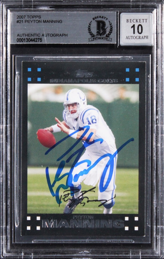 Peyton Manning 2007 Topps #21 Autographed Beckett Slabbed Card (1 of 2)