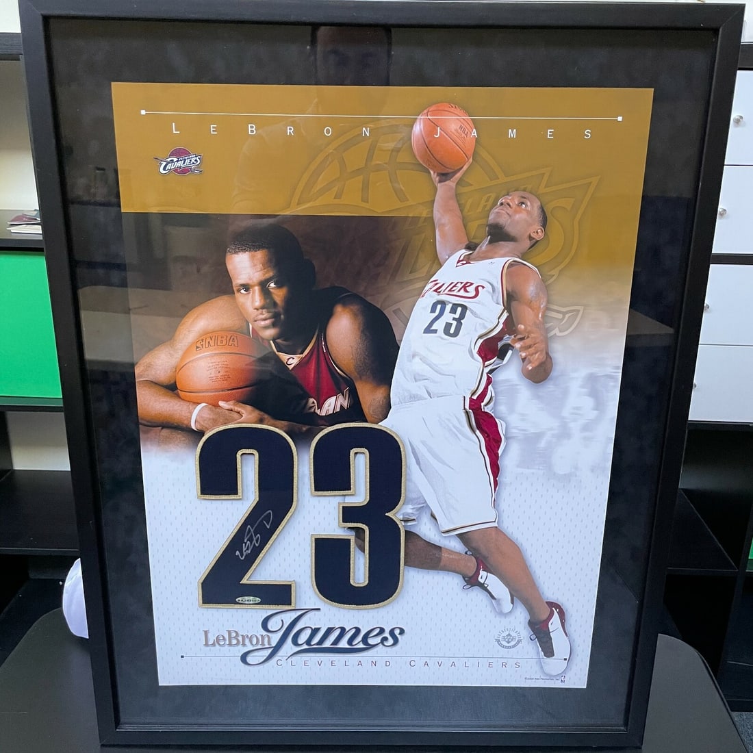 Custom Framed LeBron James Rookie Signed Jersey Number Display Upper Deck COA (1 of 12)