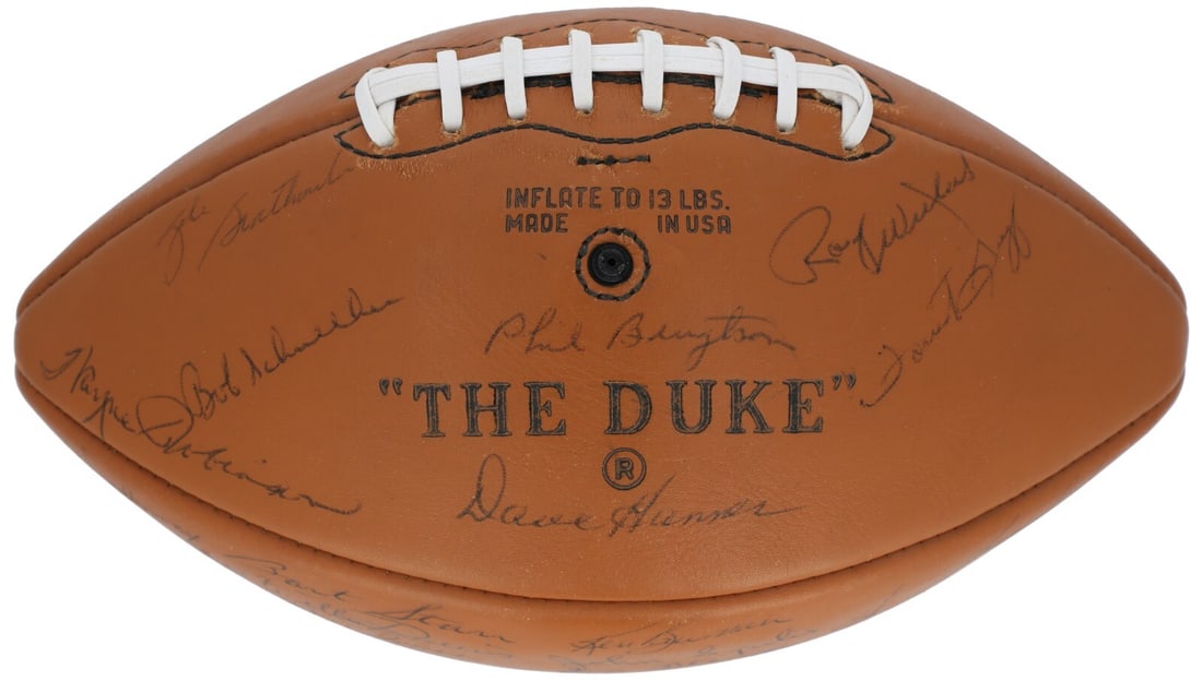 1969 Green Bay Packers Team Signed Football 50 Sigs Bart Starr Nitschke BAS: 1969 Green Bay Packers Team Signed Football 50 Sigs Bart Starr Nitschke BAS This is a vintage 1969 Green Bay Packers team signed football, featuring 50 autographs from notable players including Bart S