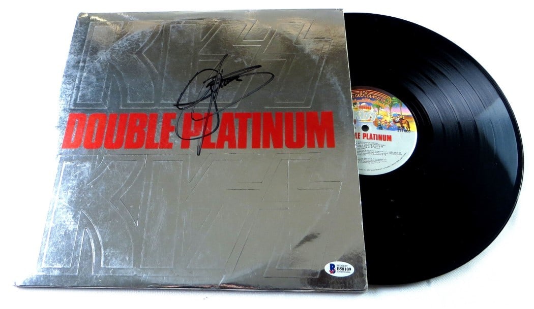 KISS Double Platinum album signed by Gene Simmons Beckett authenticated: KISS Double Platinum album signed by Gene Simmons Beckett authenticated This is an original KISS 'Double Platinum' record album autographed by Gene Simmons. The signature has been authenticated by Bec