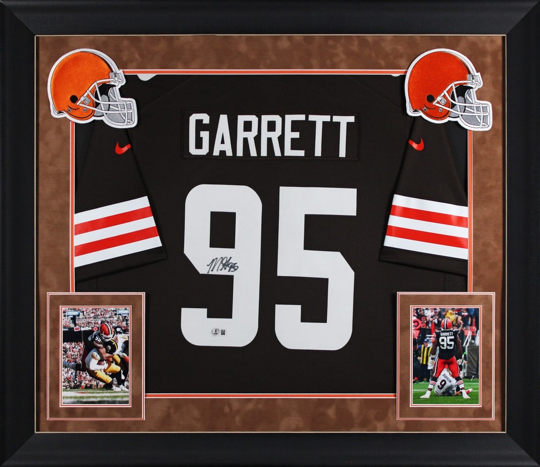 Myles Garrett Signed Nike Limited Framed Jersey Cleveland Browns Beckett Authenticated: Myles Garrett Signed Nike Limited Framed Jersey Cleveland Browns Beckett Authenticated This limited edition framed jersey features the iconic autograph of Myles Garrett, the star player of the Clevela