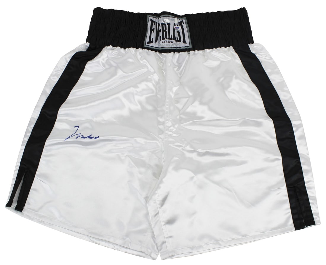 Muhammad Ali Signed White Everlast Boxing Trunks PSA/DNA Certified: Muhammad Ali Signed White Everlast Boxing Trunks PSA/DNA Certified Own a piece of boxing history with these authentic white Everlast boxing trunks personally signed by the legendary Muhammad Ali. This