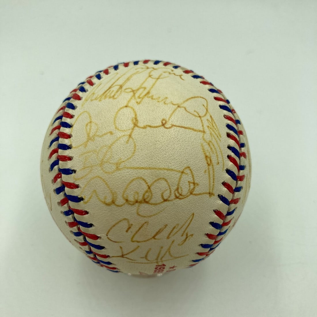 1999 MLB All-Star American League Team Signed Baseball JSA Authenticated: 1999 MLB All-Star American League Team Signed Baseball JSA Authenticated This Official 1999 All-Star Game (Selig) baseball is autographed by 32 members of the winning American League team from the 199