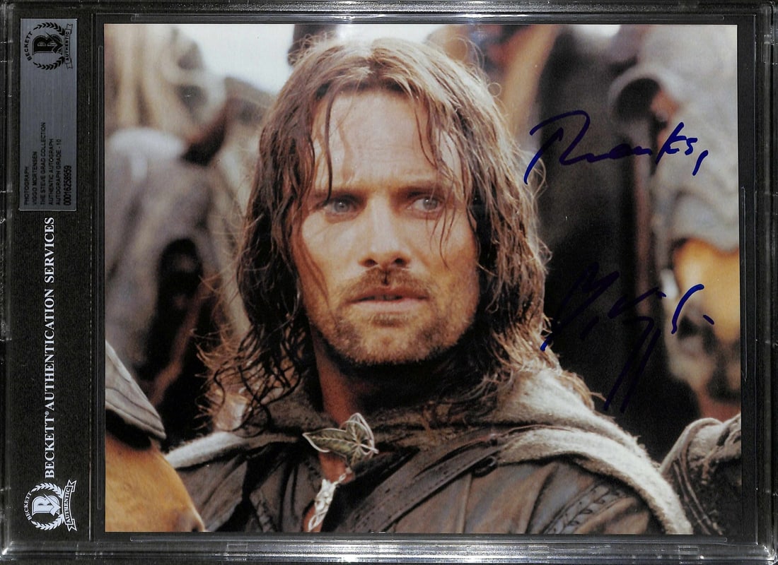 Beckett Slabbed Viggo Mortensen Autographed 8x10 Aragorn Photo (1 of 1)