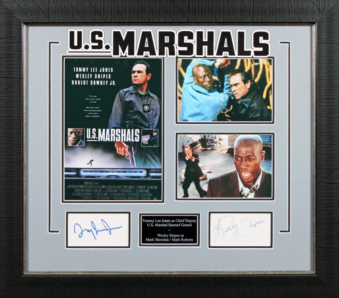 Wesley Snipes Tommy Lee Jones U.S. Marshals Signed Framed Display Beckett COA: Wesley Snipes Tommy Lee Jones U.S. Marshals Signed Framed Display Beckett COA This autographed framed display features the signatures of Wesley Snipes and Tommy Lee Jones, renowned actors from the fil
