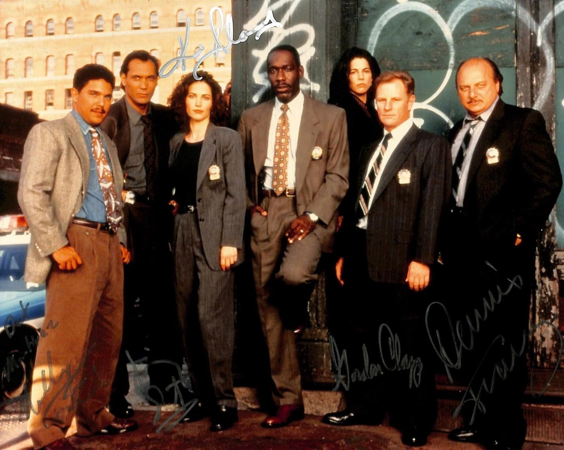 Beckett Authenticated NYPD Blue Cast Signed 8x10 Photo 5 Signatures: Beckett Authenticated NYPD Blue Cast Signed 8x10 Photo 5 Signatures This is an 8x10 inch photograph from Season 2 of the acclaimed television series NYPD Blue, hand-signed by five principal cast membe