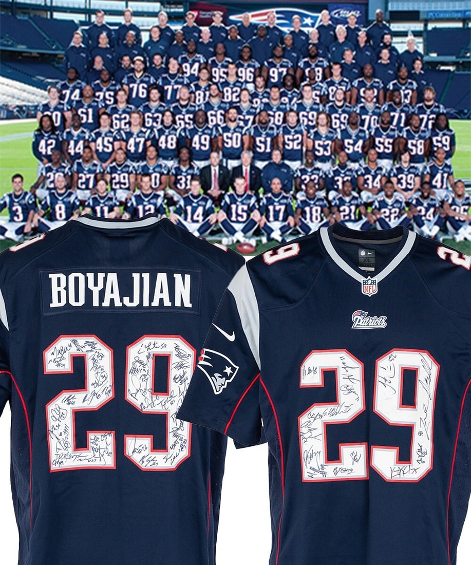 Tom Brady Signed 2014 Patriots Super Bowl Jersey with 57 Signatures PSA/DNA: Tom Brady Signed 2014 Patriots Super Bowl Jersey with 57 Signatures PSA/DNA Celebrate the legacy of the New England Patriots with this authentic team-signed jersey commemorating their 2014 Super Bowl 