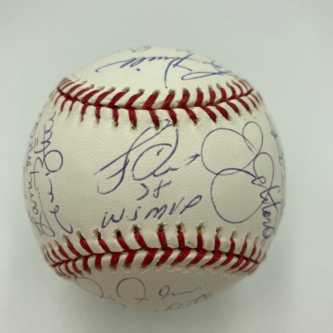 New York Yankees 1978 World Series Baseball Signed by Team JSA Steiner COA: New York Yankees 1978 World Series Baseball Signed by Team JSA Steiner COA This is an official Major League reunion baseball (Selig) signed in blue ink by 20 members of the 1978 World Champion New Yor