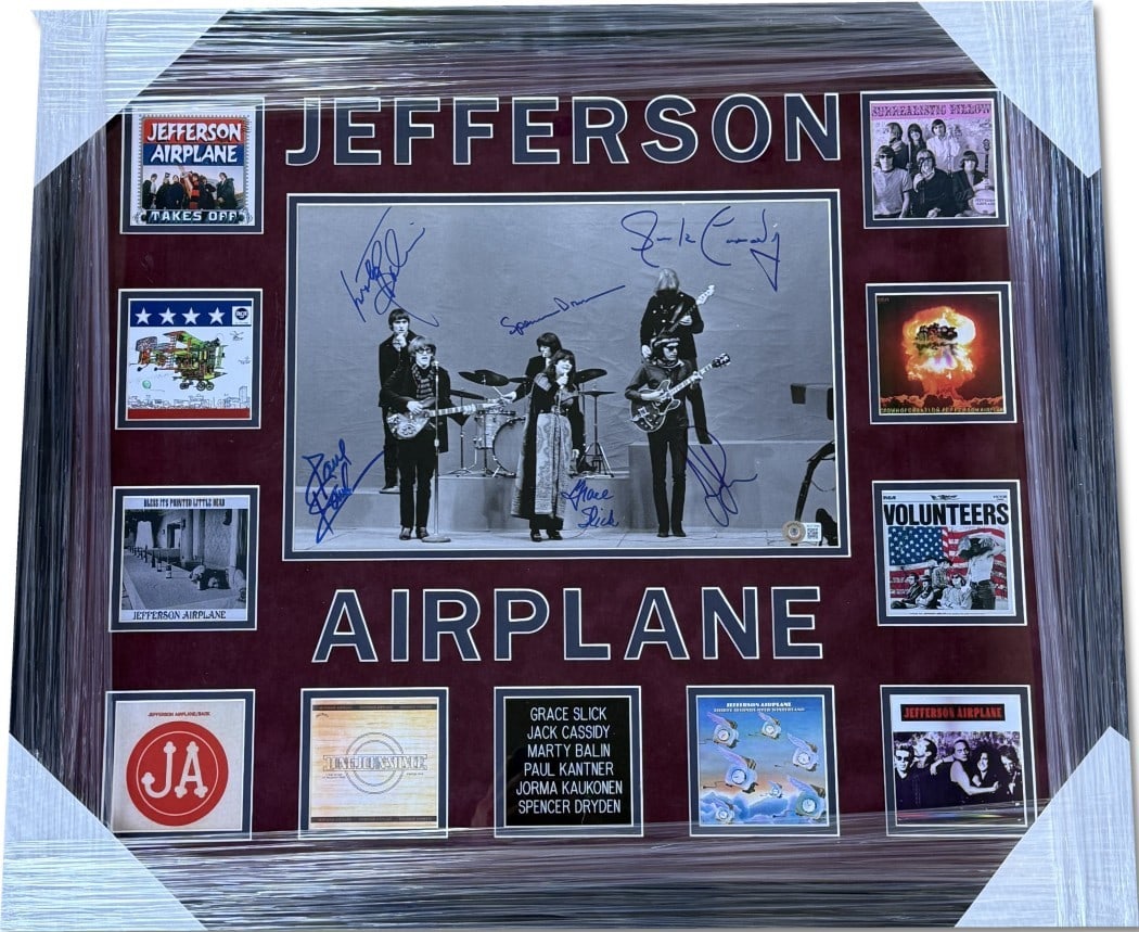 Jefferson Airplane Signed 11x14 Framed Photo Beckett Authenticated +5 Signatures: Jefferson Airplane Signed 11x14 Framed Photo Beckett Authenticated +5 Signatures This is an original 11x14 autographed photograph of the iconic band Jefferson Airplane. The photo features the signatur