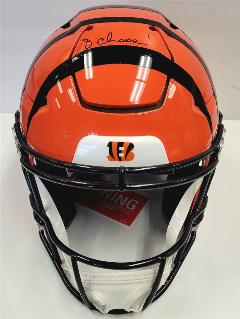 Beckett Authenticated Ja'Marr Chase Autographed Bengals SpeedFlex Authentic Helmet (1 of 8)