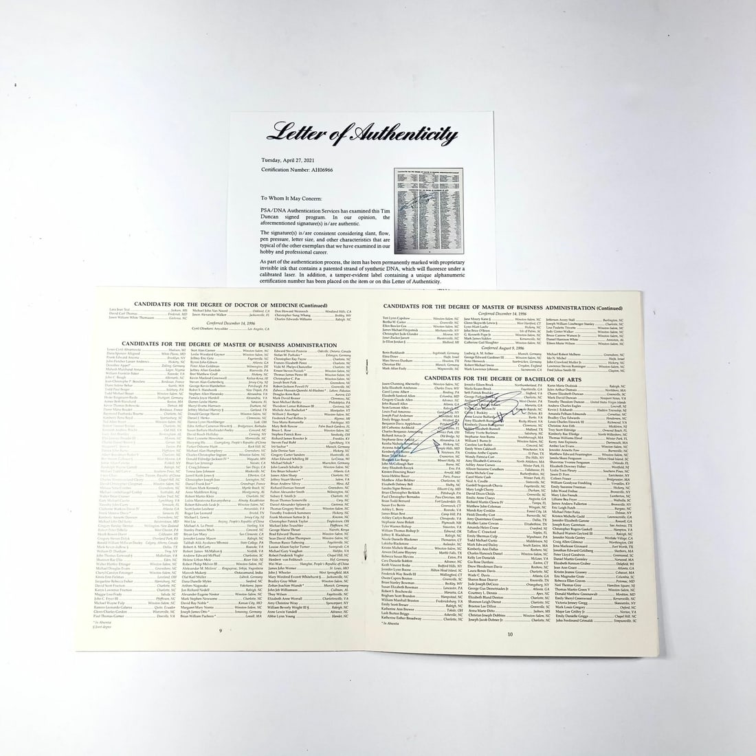 Tim Duncan Autographed Wake Forest Graduation Program PSA/DNA Spurs Collectible: Tim Duncan Autographed Wake Forest Graduation Program PSA/DNA Spurs Collectible This is a rare Wake Forest college graduation program autographed by NBA Hall of Famer Tim Duncan, renowned for his illu