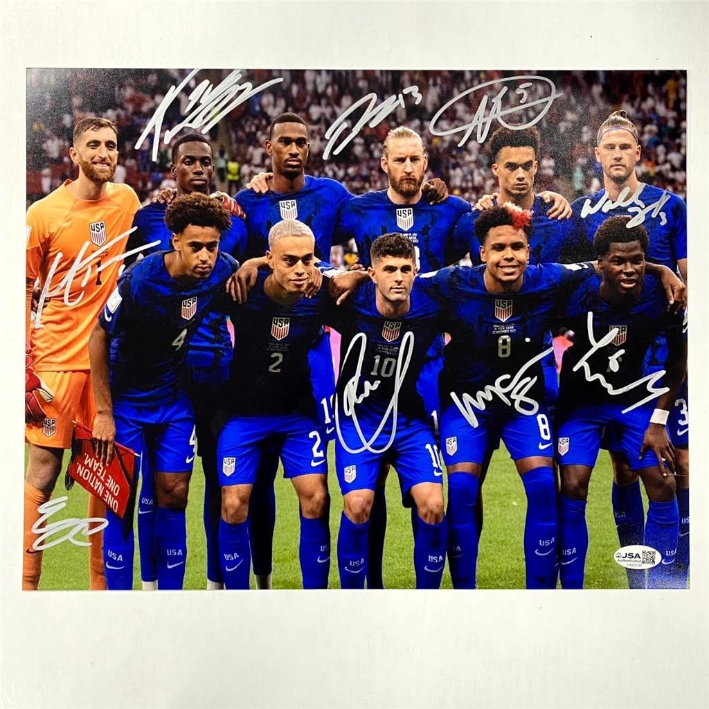 JSA Certified Team USA USMNT Signed 11x14 Soccer Photo: JSA Certified Team USA USMNT Signed 11x14 Soccer Photo This 11x14 photo features signatures from members of the Team USA USMNT, including Pulisic, Weah, Turner, McKinnie, and Musah. The autographs hav