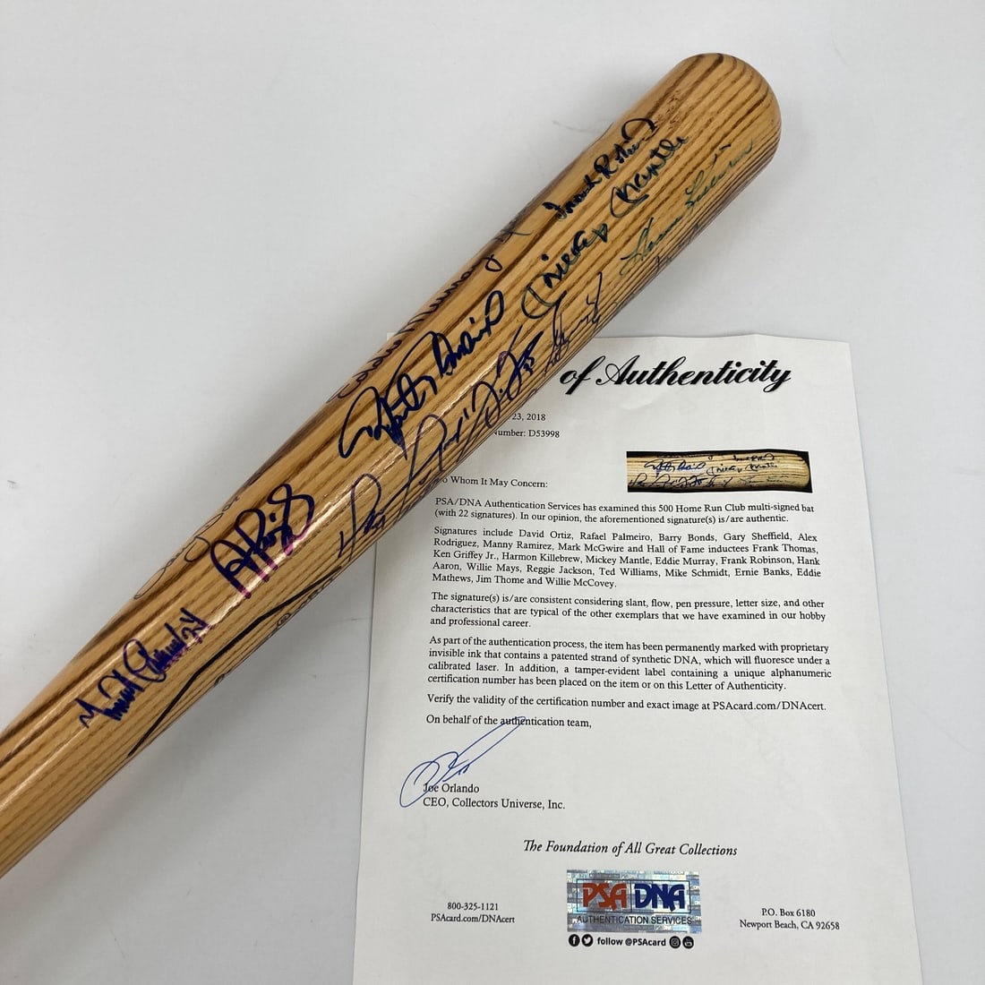 Baseball Bat Signed by 22 Members of 500 Home Run Club PSA Authenticated: Baseball Bat Signed by 22 Members of 500 Home Run Club PSA Authenticated This is an original 500 Home Run Club baseball bat featuring 22 bold signatures from legendary players, including Mickey Mantle