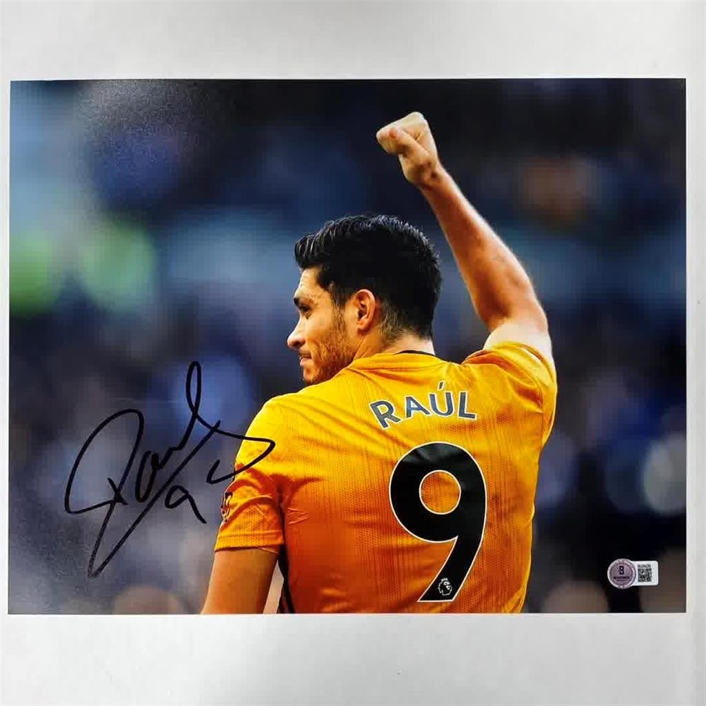 Raul Jimenez autographed 11x14 Wolverhampton soccer photo Beckett authenticated: Raul Jimenez autographed 11x14 Wolverhampton soccer photo Beckett authenticated This is an original 11x14 photo signed by Raul Jimenez, the renowned soccer player from Mexico. The autograph has been a