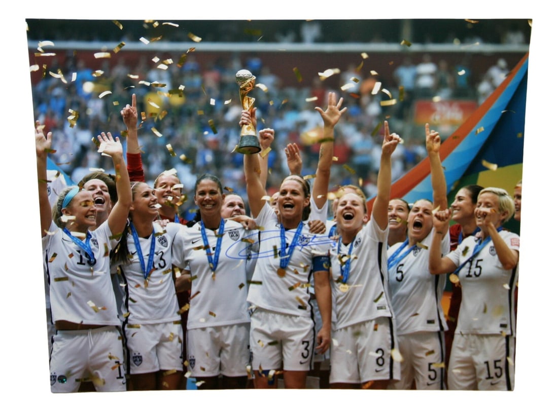 Christie Rampone Autographed 16x20 Photo USA Soccer 2015 World Cup Steiner Authenticated: Christie Rampone Autographed 16x20 Photo USA Soccer 2015 World Cup Steiner Authenticated This stunning 16x20 photo features Christie Rampone, a renowned soccer player from the USA, showcasing her tale