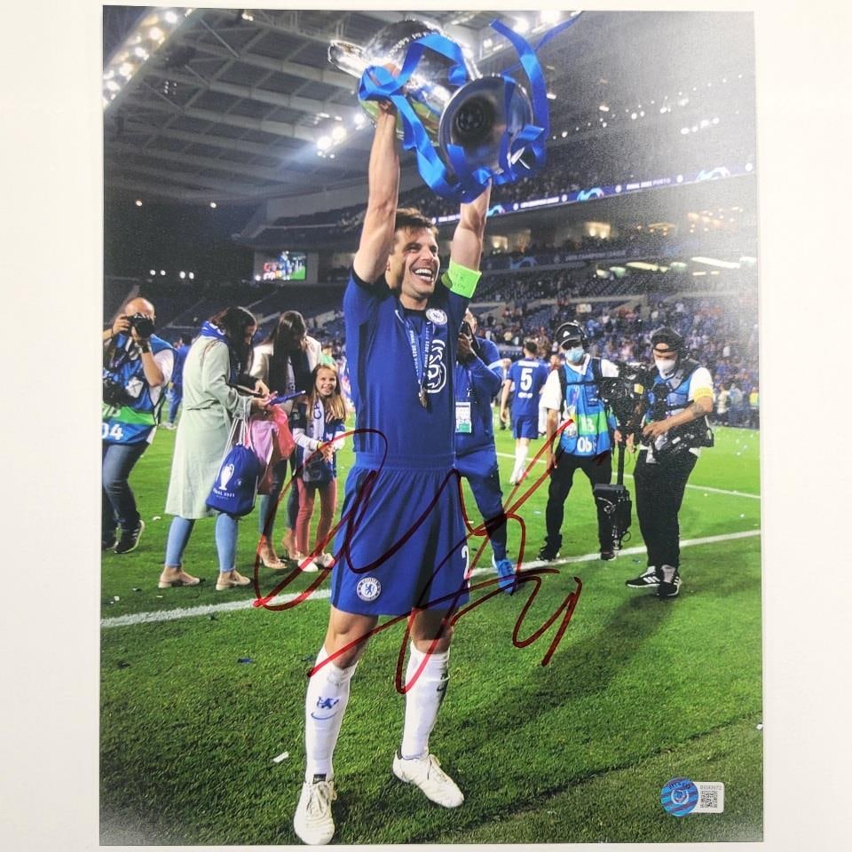 Cesar Azpilicueta Signed Chelsea FC 11x14 Photo Beckett BAS Authenticated (1 of 3)