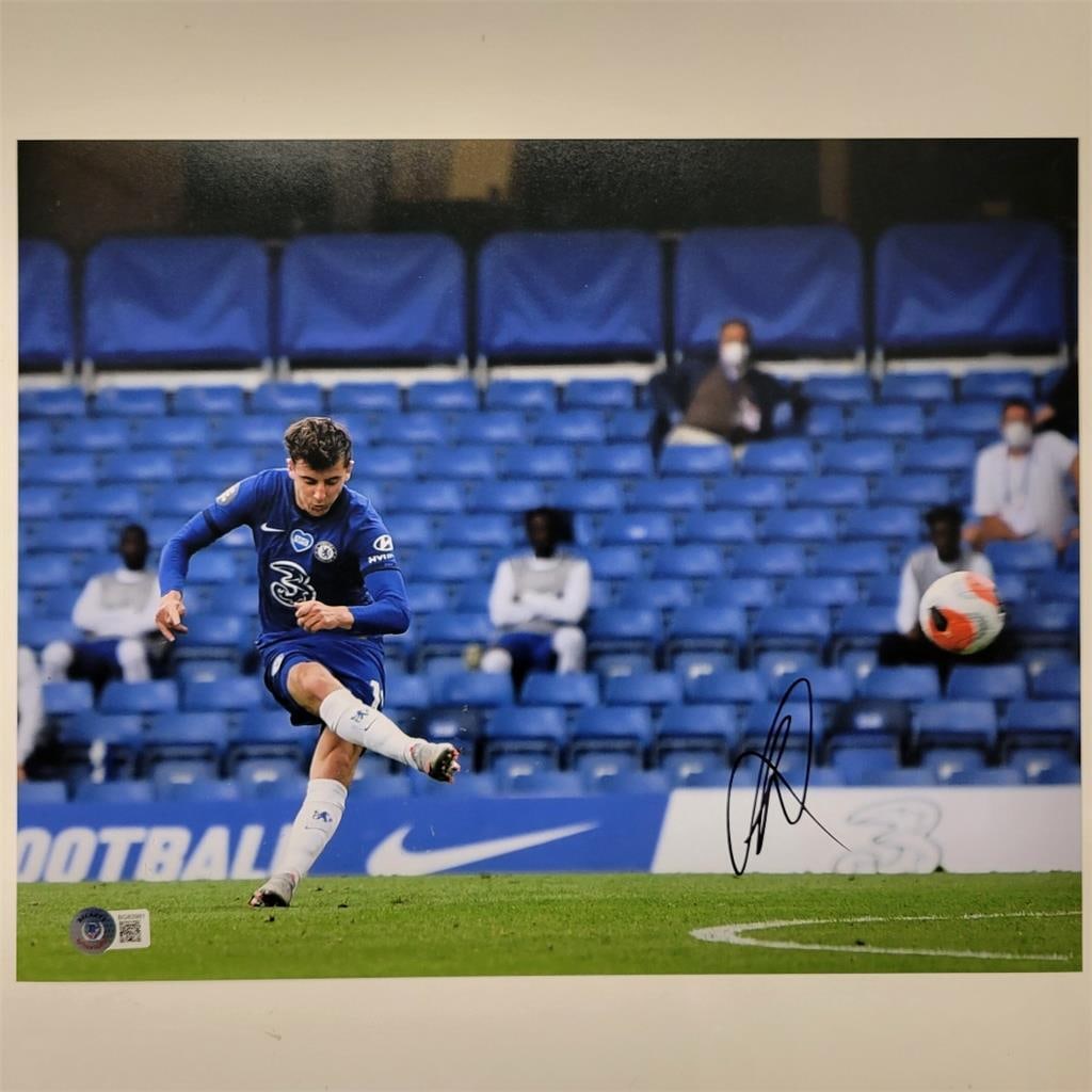 Mason Mount Signed Chelsea 11x14 Photo Beckett Authenticated (1 of 1)