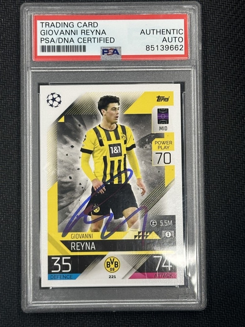 Giovanni Reyna 2021 Topps Match Attax Hand Signed Soccer Card PSA Authentic: Giovanni Reyna 2021 Topps Match Attax Hand Signed Soccer Card PSA Authentic This is a hand-signed soccer card of Giovanni Reyna from the 2021 Topps Match Attax collection. As an authentic piece, it sh