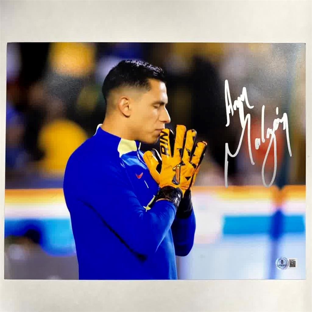 Signed 11x14 Photo Luis Malagon Mexico Soccer Beckett Authenticated (1 of 3)