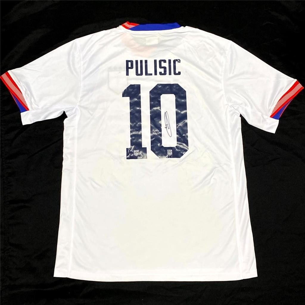 Autographed Christian Pulisic Team USA soccer jersey JSA: Autographed Christian Pulisic Team USA soccer jersey JSA This is a pre-owned USMNT Team USA soccer jersey featuring the autograph of Christian Pulisic. The signature has been authenticated by James Sp
