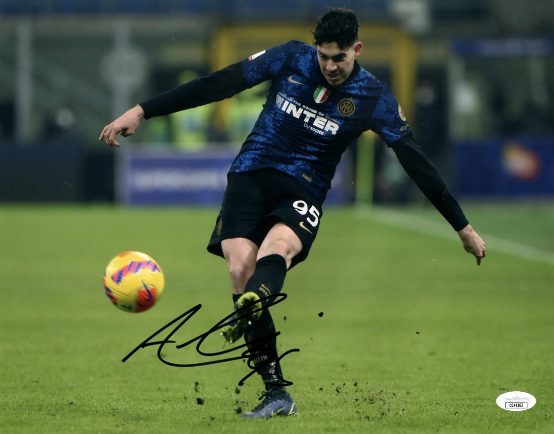 Alessandro Bastoni Signed 11x14 Photo Inter Milan JSA Authenticated: Alessandro Bastoni Signed 11x14 Photo Inter Milan JSA Authenticated This is an authentic 11X14 photo of Alessandro Bastoni, featuring him in action while playing for Inter Milan. The photo is signed b