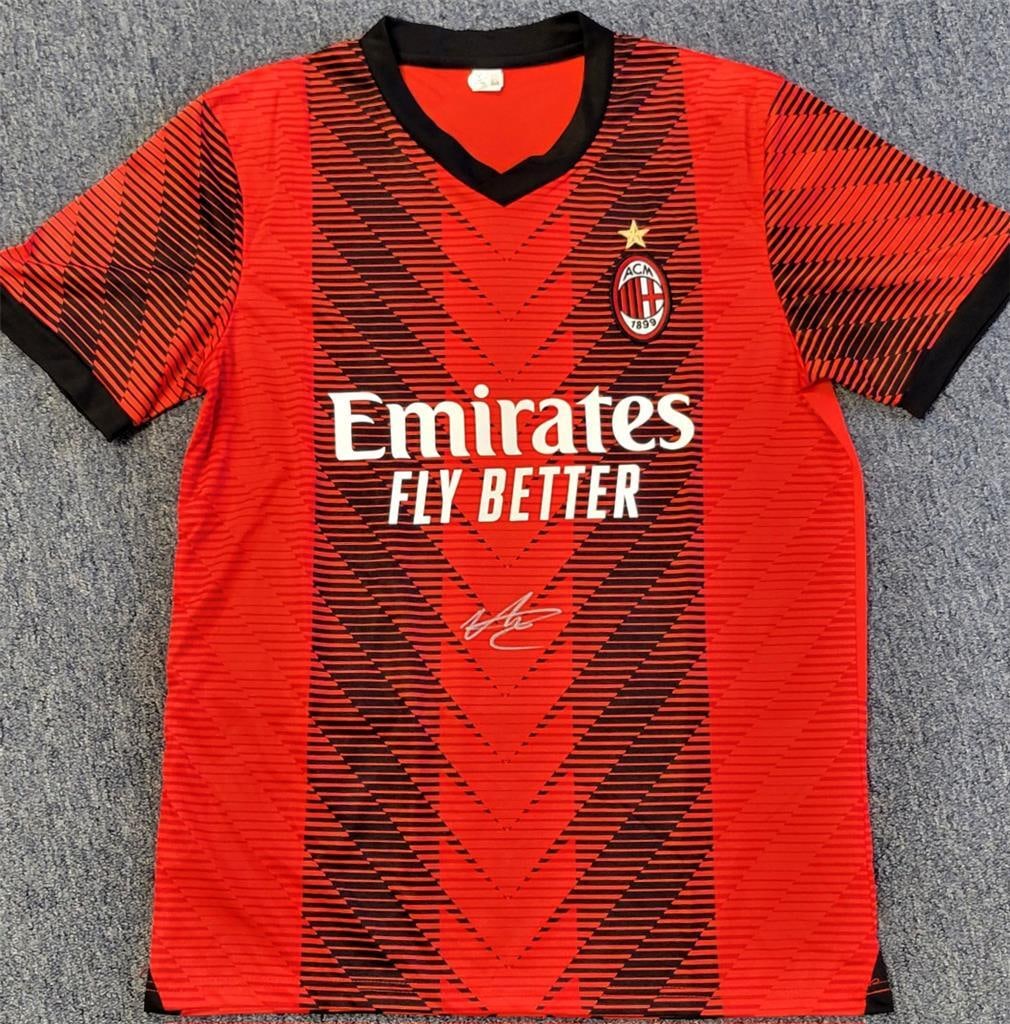 Noah Okafor Signed AC Milan Jersey Autographed BAS Certified: Noah Okafor Signed AC Milan Jersey Autographed BAS Certified This is an original AC Milan jersey signed by professional soccer player Noah Okafor. The jersey comes with authentication from Beckett Aut