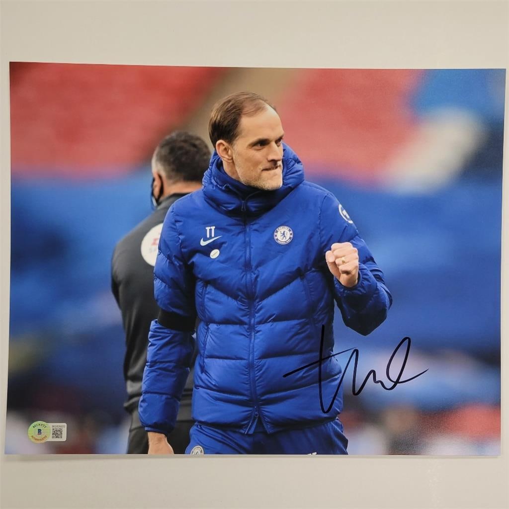 Thomas Tuchel Autographed Chelsea FC 11x14 Photo Beckett BAS Authenticated: Thomas Tuchel Autographed Chelsea FC 11x14 Photo Beckett BAS Authenticated Capture a piece of soccer history with this original 11x14 photo of Thomas Tuchel, the esteemed coach of Chelsea FC. This aut