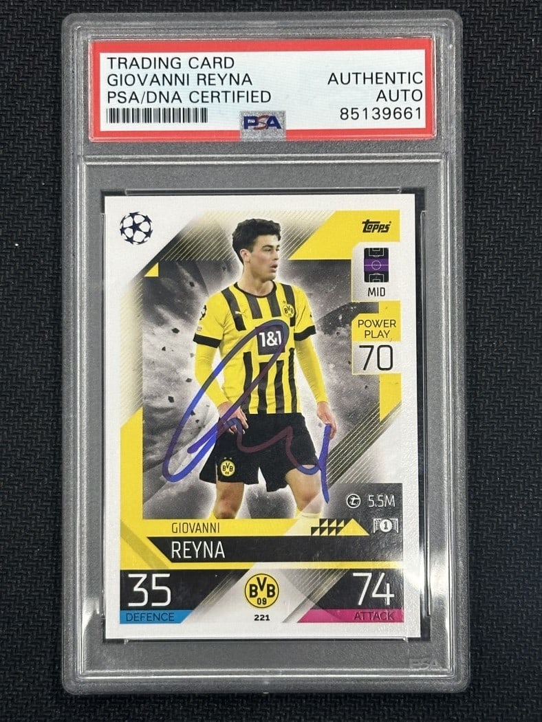 Giovanni Reyna 2021 Topps Match Attax Hand Signed Soccer Card PSA Authentic: Giovanni Reyna 2021 Topps Match Attax Hand Signed Soccer Card PSA Authentic This is a hand-signed soccer card of Giovanni Reyna, a prominent player for Borussia Dortmund. Issued by Topps Match Attax i