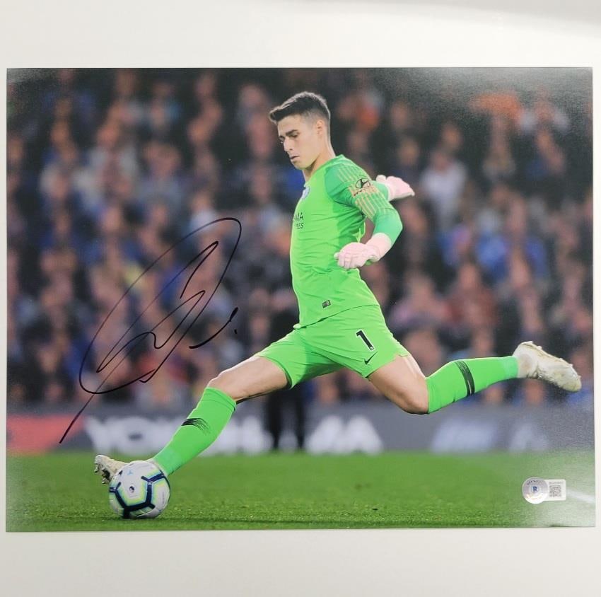 Kepa Arrizabalaga Autographed Chelsea 11x14 Photo Beckett BAS Certified: Kepa Arrizabalaga Autographed Chelsea 11x14 Photo Beckett BAS Certified This is an original signed photograph of Kepa Arrizabalaga, the talented goalkeeper for Chelsea FC. The photo measures 11x14 inc