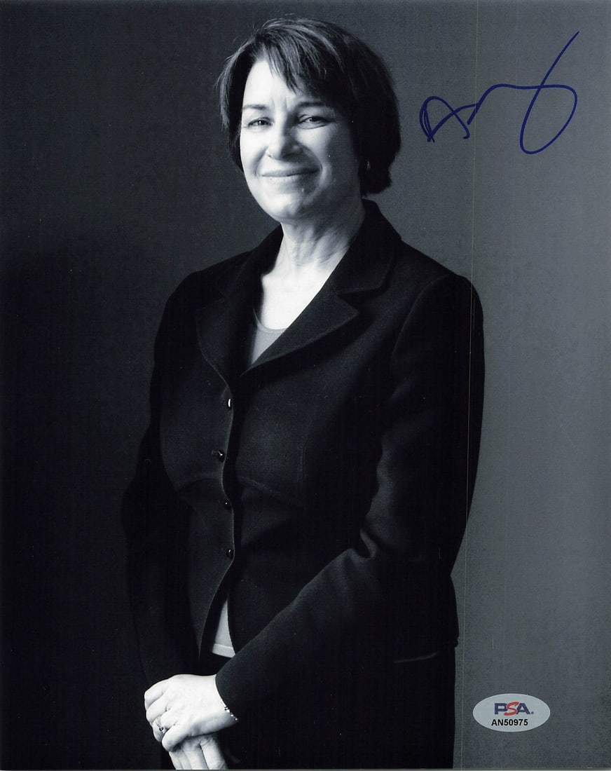 Amy Klobuchar PSA DNA Autographed 8x10 Photo: Amy Klobuchar PSA DNA Autographed 8x10 Photo This is a professionally printed 8x10 photo autographed by Amy Klobuchar. The autograph has been authenticated by PSA/DNA. The item is pre-owned and origin