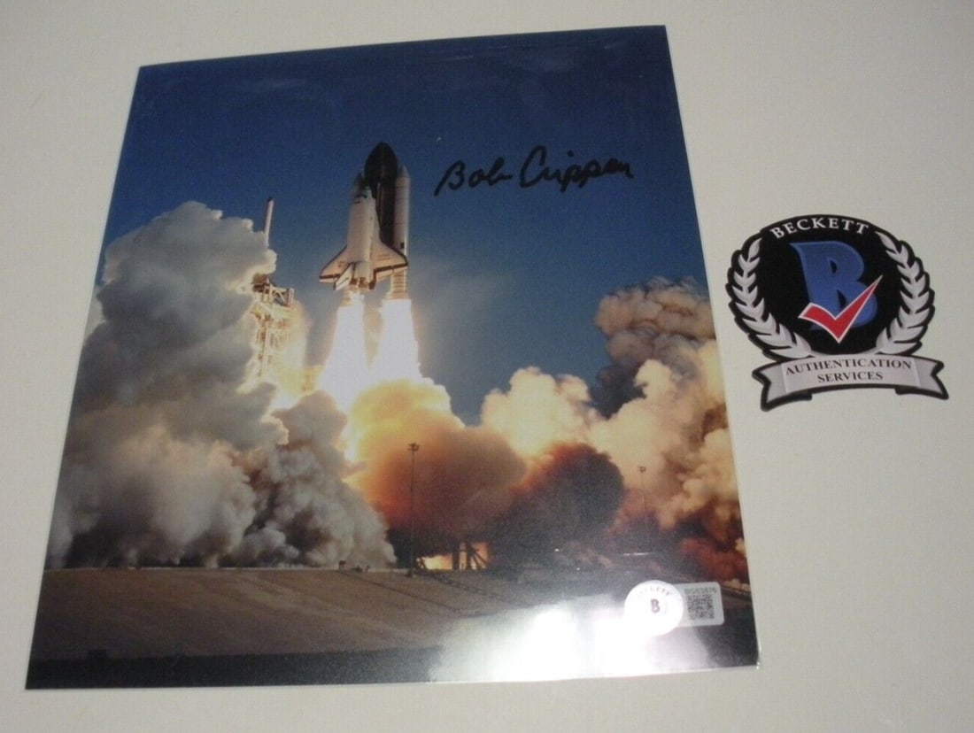 Signed Bob Crippen 8x10 NASA Astronaut Photograph with Beckett COA (1 of 1)