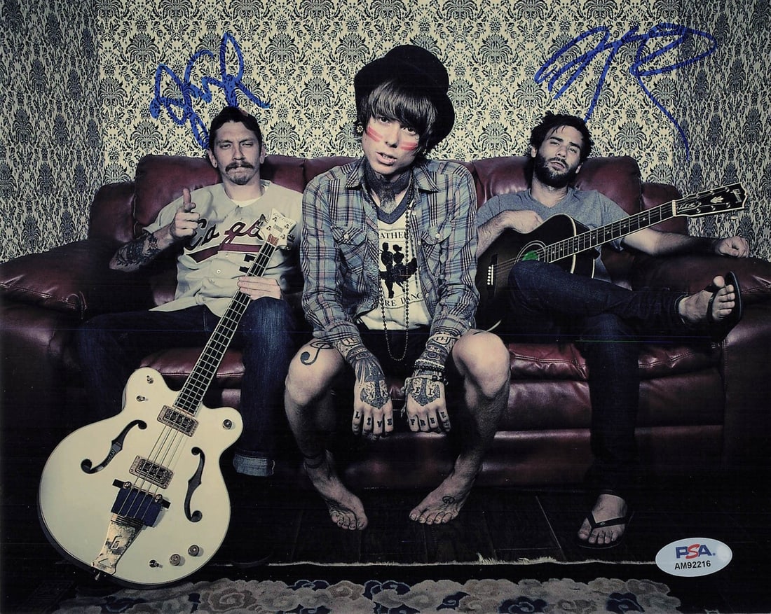 Hayden Kaiser Taylor Macfee Signed 8x10 Photo PSA/DNA Authenticated Musicians: Hayden Kaiser Taylor Macfee Signed 8x10 Photo PSA/DNA Authenticated Musicians This is a professionally printed 8x10 photograph featuring the signatures of musicians Hayden Kaiser and Taylor Macfee. Th
