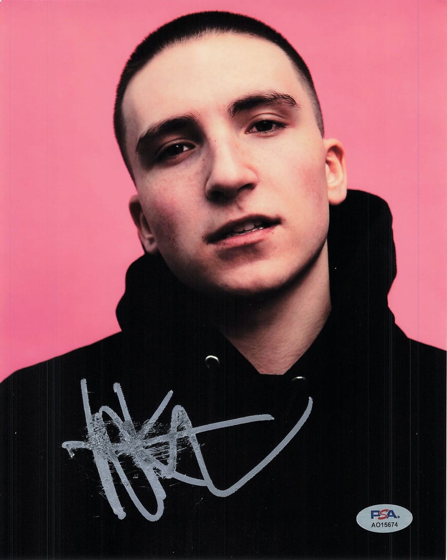 TOKEN PSA DNA authenticated 8x10 autographed photograph: TOKEN PSA DNA authenticated 8x10 autographed photograph This is a professionally printed 8x10 photograph featuring the autograph of rapper TOKEN. The signature has been authenticated by PSA/DNA, ensur