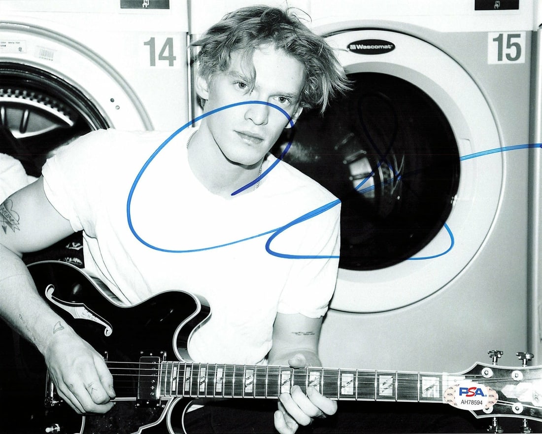 Cody Simpson PSA DNA autographed 8x10 photograph Paradise (1 of 1)