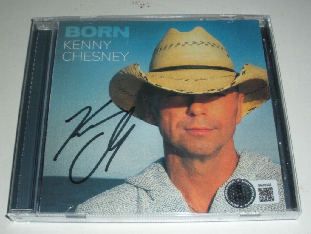 Kenny Chesney Signed Born Great CD With Beckett COA: Kenny Chesney Signed Born Great CD With Beckett COA This is an original signed CD by country music legend Kenny Chesney. The item is pre-owned and originates from the United States. Specifications Ori
