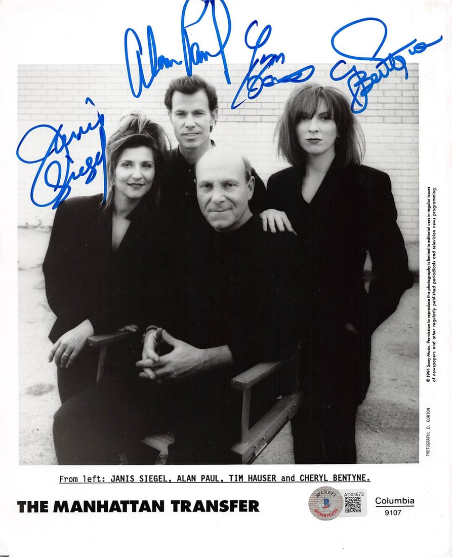 Signed 8x10 Photo The Manhattan Transfer Four Autographs Beckett Authenticated (1 of 2)