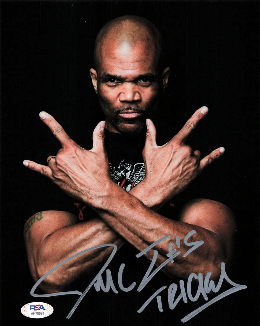 Darryl McDaniels Autographed 8x10 Photo PSA/DNA Run DMC: Darryl McDaniels Autographed 8x10 Photo PSA/DNA Run DMC This is a professionally printed 8x10 photograph autographed by Darryl McDaniels of Run DMC. The signature has been authenticated by PSA/DNA, en
