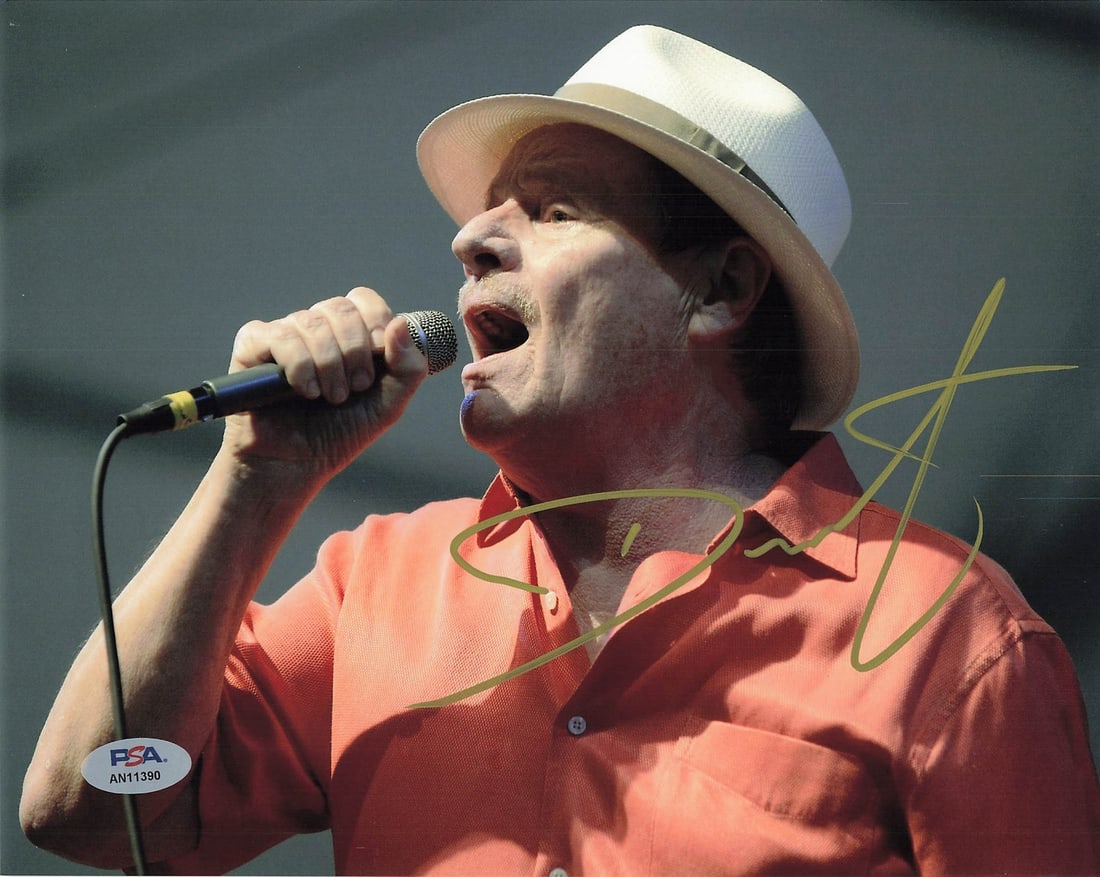 Delbert McClinton Autographed 8x10 Photo PSA/DNA Certified: Delbert McClinton Autographed 8x10 Photo PSA/DNA Certified This item features an original 8x10 photograph signed by renowned singer Delbert McClinton. The autograph has been expertly authenticated by 