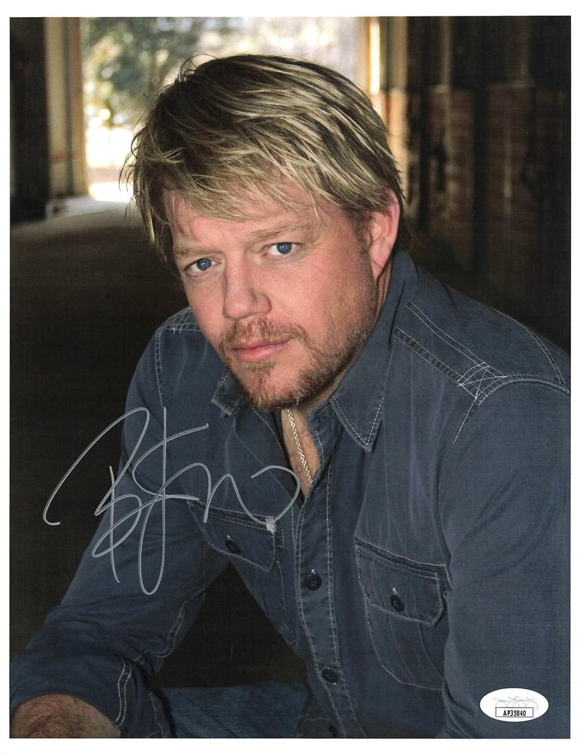 Pat Green 8x10 Photo Autographed JSA Certified Country Music: Pat Green 8x10 Photo Autographed JSA Certified Country Music This professionally printed 8x10 photograph features the signature of country music artist Pat Green. The autograph has been authenticated 