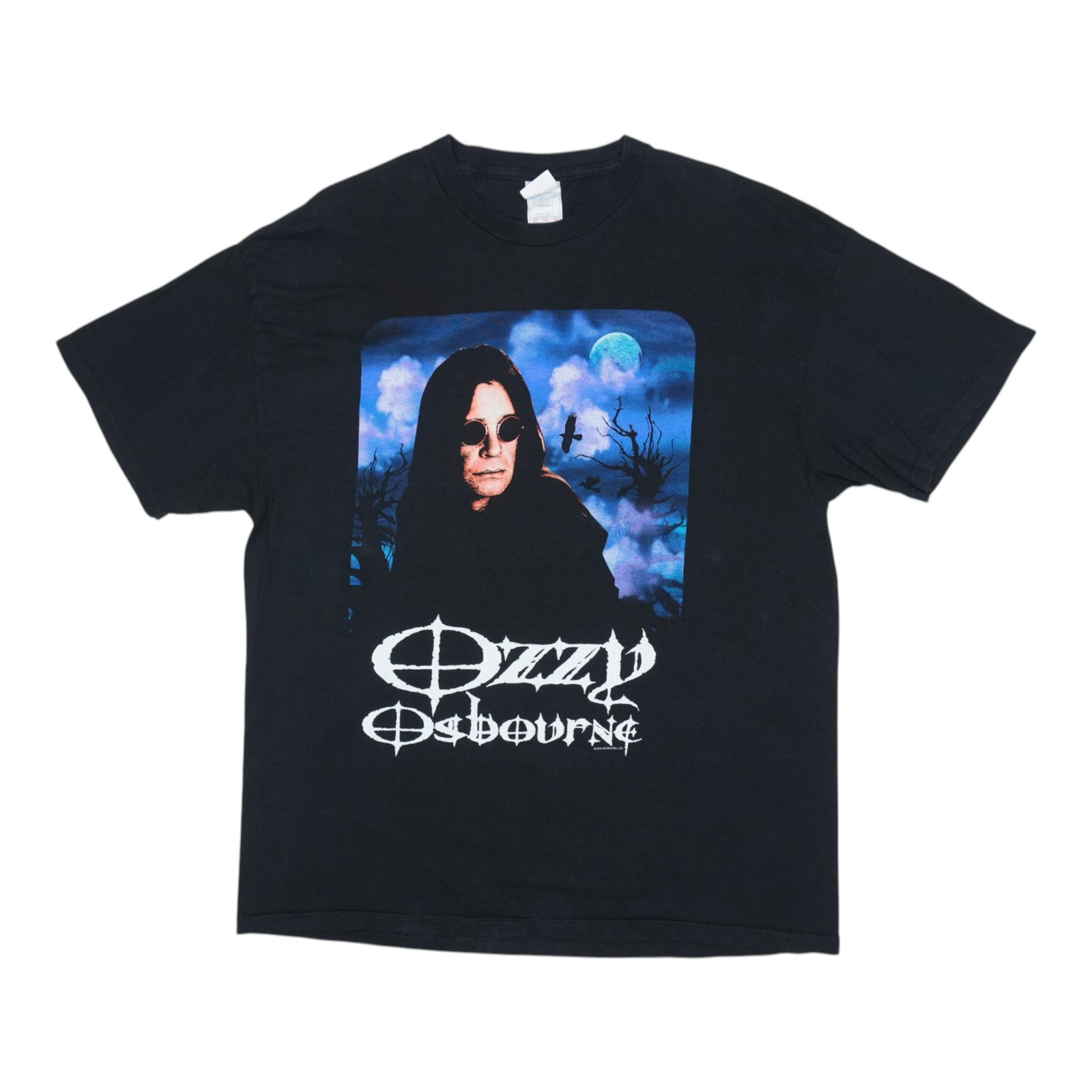 Ozzy Osbourne Vintage 2004 Black Cotton Graphic T-Shirt Extra Large: Ozzy Osbourne Vintage 2004 Black Cotton Graphic T-Shirt Extra Large This is an original vintage 2004 Ozzy Osbourne shirt featuring front and back graphics. Made from 100% cotton in black, the shirt is