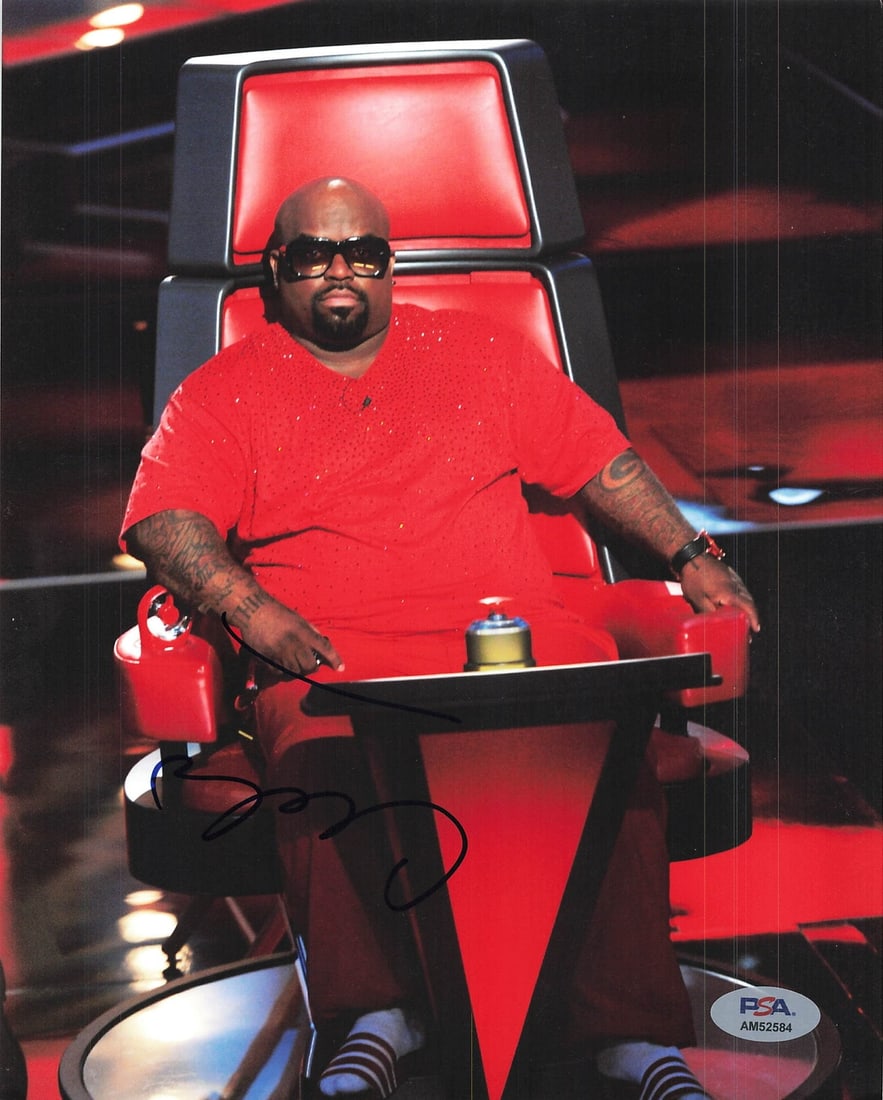 CeeLo Green Signed 8x10 Photo PSA/DNA Authentic Autographed: CeeLo Green Signed 8x10 Photo PSA/DNA Authentic Autographed This is an original 8x10 photograph signed by CeeLo Green, showcasing the rapper's unique style. The autograph has been authenticated by PSA