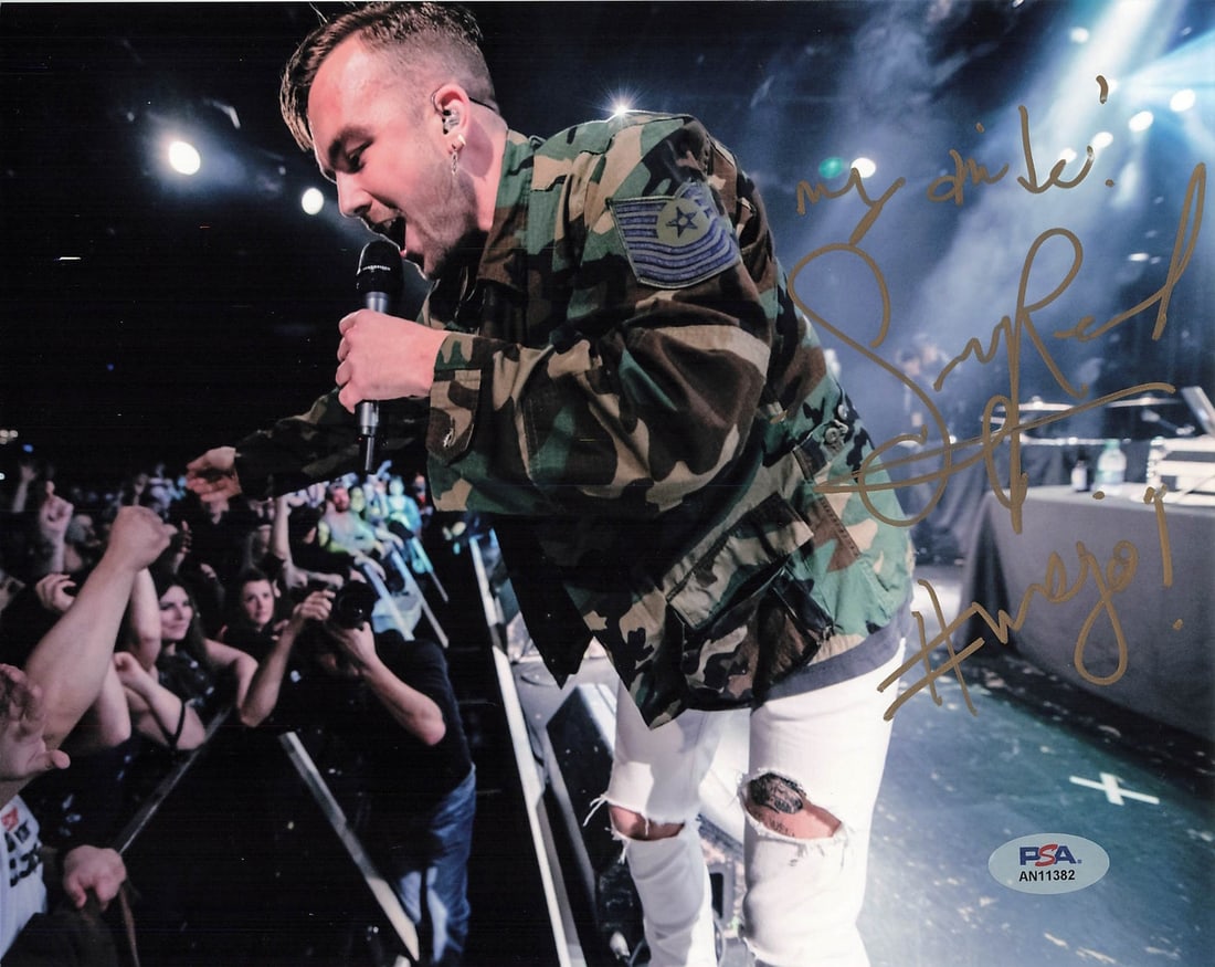 SonReal Autographed 8x10 Photo PSA/DNA Certified Original: SonReal Autographed 8x10 Photo PSA/DNA Certified Original This is a professionally printed 8x10 photograph autographed by the acclaimed singer SonReal. The signature has been authenticated by PSA/DNA,
