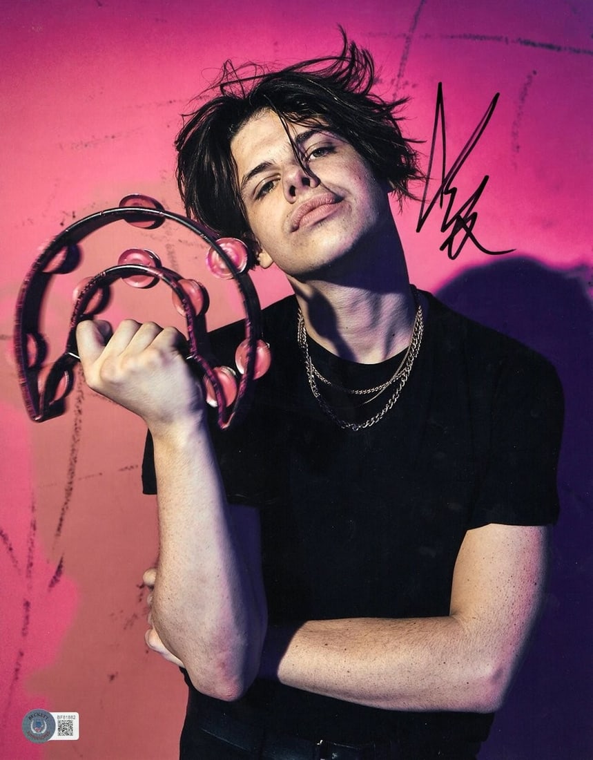 Yungblud Autographed 11x14 Photo with Tambourine Beckett Certified (1 of 2)