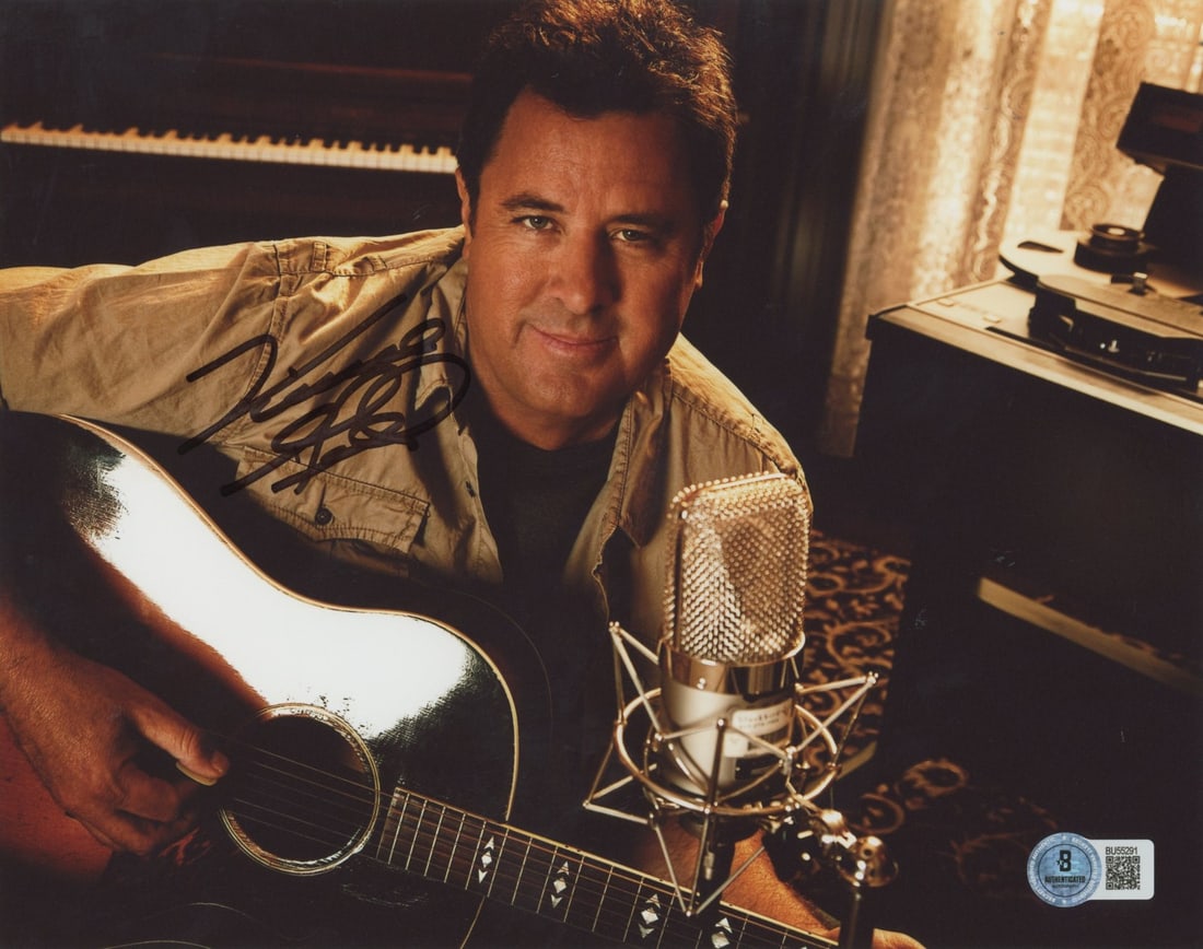 8x10 Signed Photo Vince Gill with Beckett Authentication (1 of 1)
